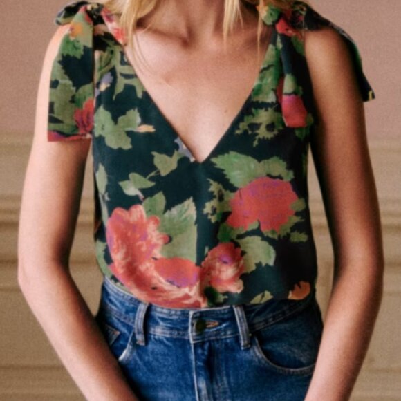 Sézane Silk Lara Blouse in Trianon Print- Size 44 - Picture 1 of 9